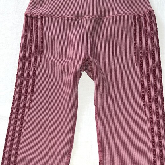 Fabletics High-Waisted Seamless Rib Legging Mauve Pink size Small - Picture 4 of 7